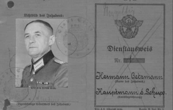 Dienstausweis des Schupo-Hauptmanns Hermann Oetzmann